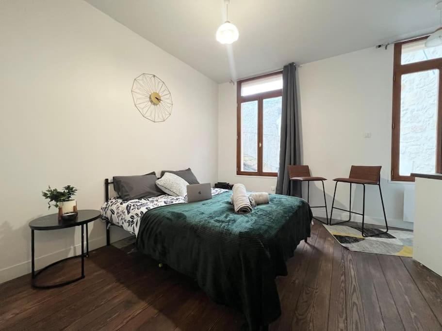 Ferienwohnung Le Petit Nid A 2 Min Gare / Centre Meulan Exterior foto