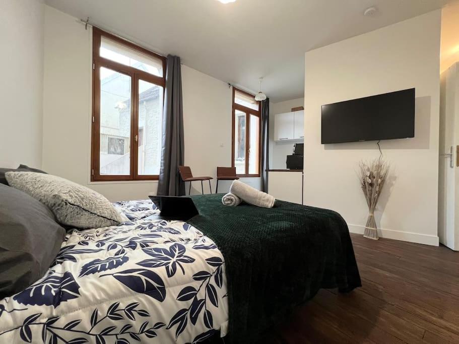 Ferienwohnung Le Petit Nid A 2 Min Gare / Centre Meulan Exterior foto